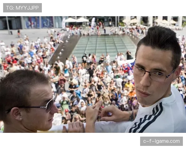 斯洛伐克传奇球星哈姆希克宣布退役,辉煌职业生涯落幕