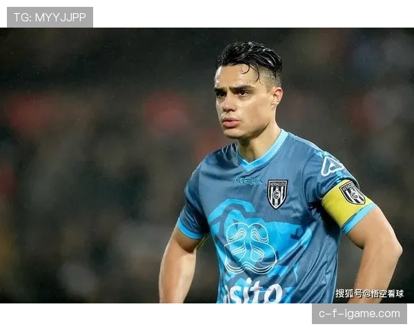 巴萨进攻流畅却缺乏纵深，战术扁平化问题逐步反映在比赛表现中