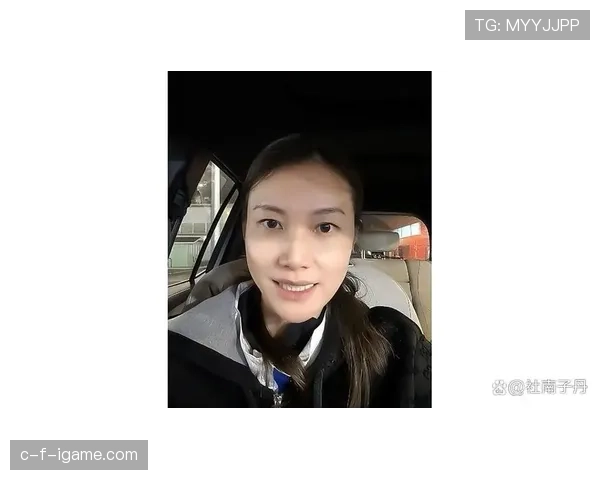 假设谢杏芳随手发张家常照，我这月工资瞬间像段子