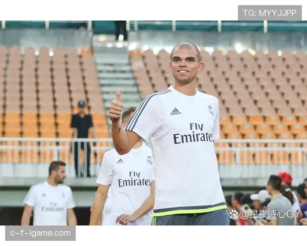 皇马体系调整：姆巴佩成为核心带来哪些战术变化与阵容平衡挑战